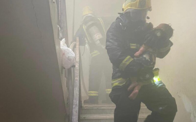 جدة.. “الدفاع المدني” يخمد حريقًا بمصنع دون إصابات